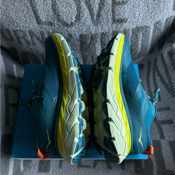 HOKA ONE ONE Stinson ATR 6 Mens 9.5 D Running/Walking Shoes Blue Coral NEW $170